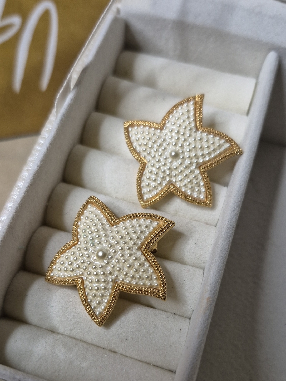 Avon 90s Gold-Trim White Starfish Pearl Stud Earrings